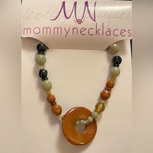 NWT - Mommy Necklace w/Breakaway Clasp, Jewelry Justified - Durable & Nontoxic